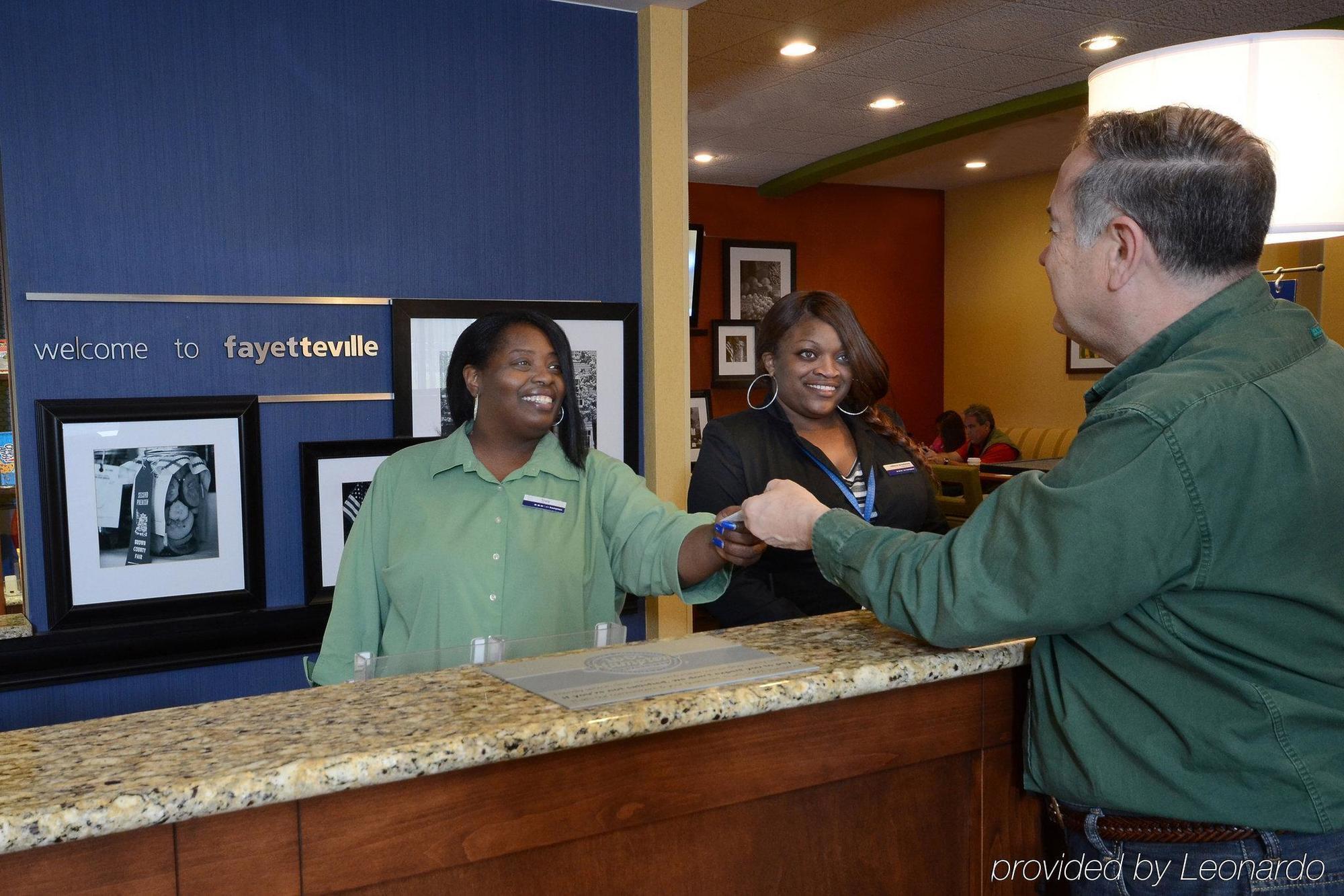 Hampton Inn Fayetteville Fort Bragg Exterior foto